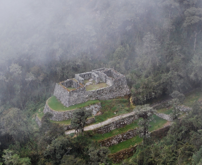 Ruins of Qonchamarca Ruins of Qonchamarca on the Inca Trail