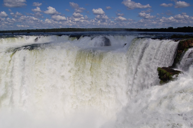 Garganta del Diablo, or the Devil's Throat, Iguazu Falls, Argentina Garganta del Diablo, or the Devil's Throat, Iguazu Falls, Argentina