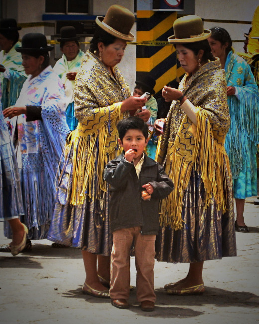 Cholitas in Oruruo, Bolivia Cholitas in Oruruo, Bolivia